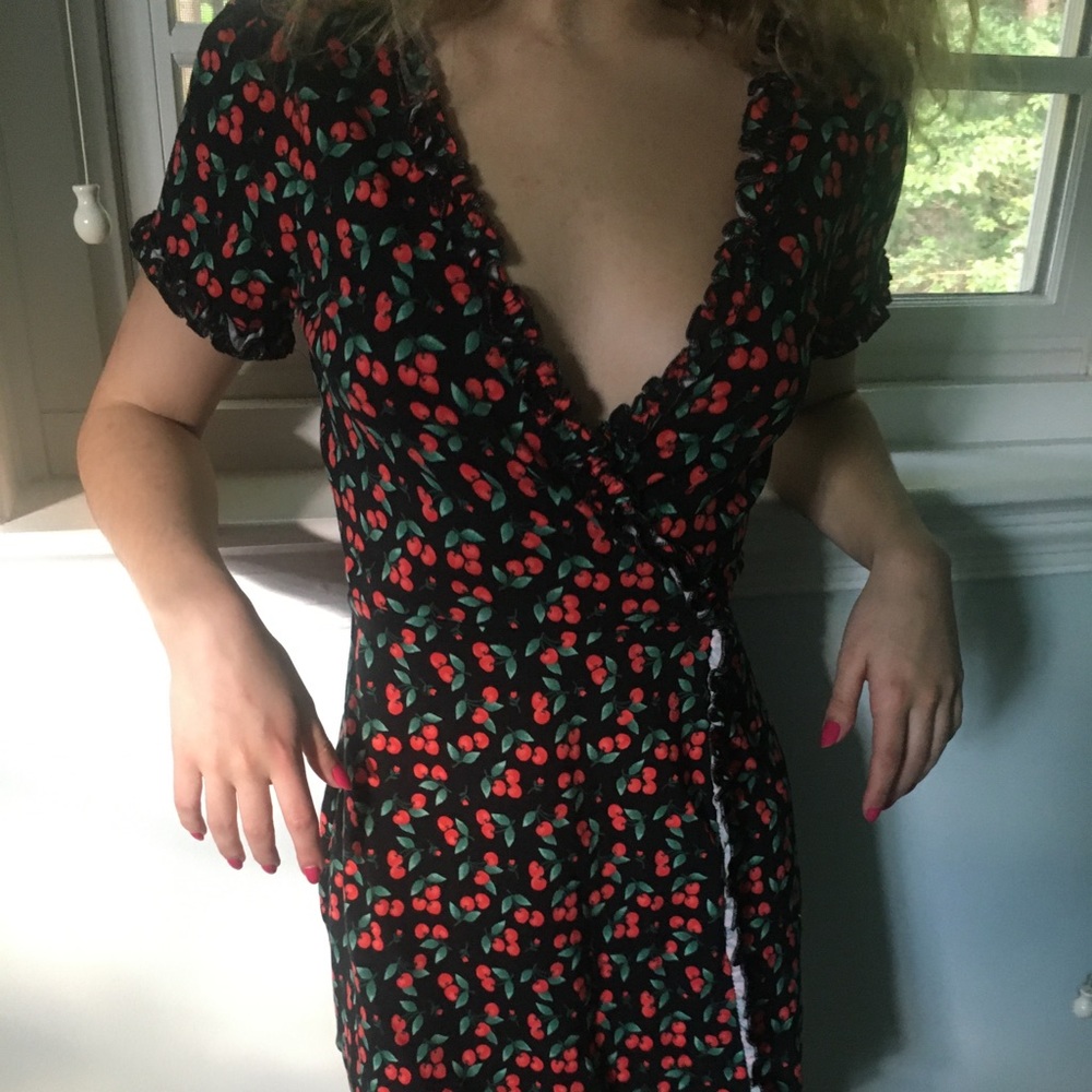 Forever 21 Black Cherries Tie Wrap Dress